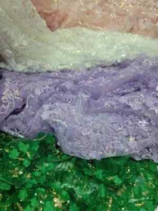 Tela de encaje bordada floral 3D verde esmeralda - Se vende por yarda para graduación y - Imagen 1 de 8
