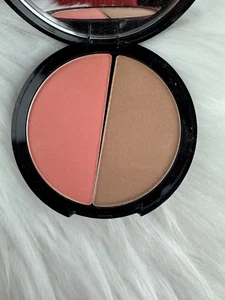 Contour Powder Duo PICKUP ARTIST 0,46 Oz. Full Size Mirror Compact - Bild 1 von 2