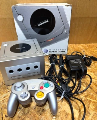 Consola doméstica Nintendo GameCube plateada DOL-001 (JPN) con caja funcionando Japón envío gratuito Foto 1 de 4