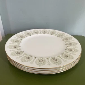 Set of 4 WEDGWOOD MEDINA GREEN Dinner Plates VINTAGE Gold Rim 10-3/4” MINT - Picture 1 of 6