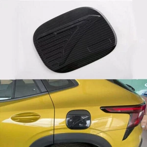 Cubierta de relleno de combustible para automóvil de fibra de carbono para Chevrolet Trax 2024 borde de tapa del tanque de gasolina - Imagen 1 de 6