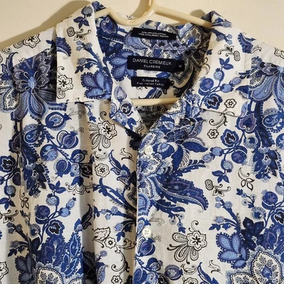 Daniel Cremieux Classics Blue & White Floral, Size Medium, Linen Blend Italian - Image 1 of 4
