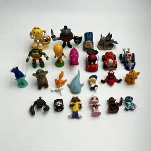 Zufälliges Sortiment gemischtes Set 23 Spielfiguren Mini Kinder spielen Sammlerstück - Bild 1 von 7