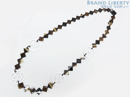 HERMÈS Collana lunga Hermes Diva corno di bufalo marrone bianco legno laccato usata