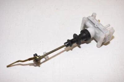 1989-1993 MERCEDES BENZ 190E W201 DRIVER SIDE LH REAR DOOR LOCK VACUUM ELEMENT  - Image 1 of 4