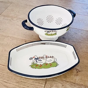 MUNDER-EMAIL MADE IN GERMANY FARMHOUSE Colander And Tray Enameled EUC - Picture 1 of 10