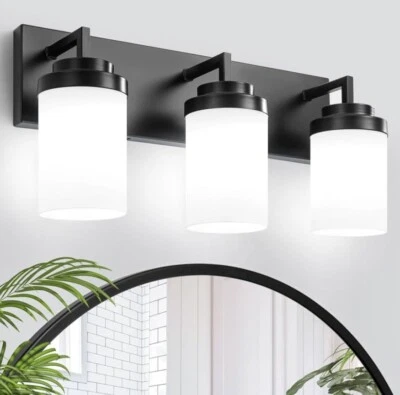 Luces de tocador de baño negras mate, pantalla de vidrio blanco leche, 3 luces Foto 1 de 4