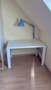 Kinder Schreibtisch Pahl von Ikea inkl Lampe - Bild 1 von 2