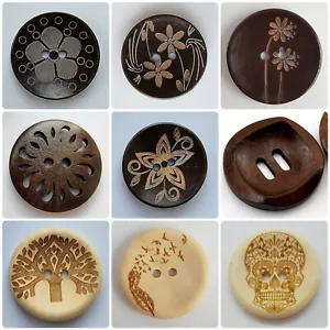 LUXURY LARGE WOODEN BUTTONS - 30mm, NATURAL, CARVED PATTERN, BROWN, LIGHT, UK - Picture 1 of 21