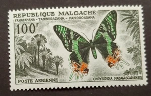 EARLY BUTTERFLY 100FR VF MNH FRANCE MALAGASY MADAGASCAR K1 - Picture 1 of 2