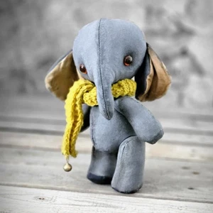 Vintage Design Stoffelefant 25 cm m. Strickschal Elefant Nostalgie Handarbeit - Bild 1 von 4
