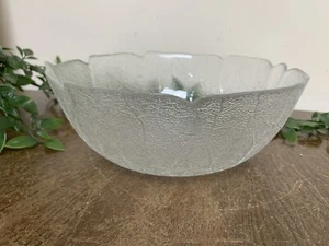 Arcoroc Blattmuster Milchglasschale - 23 cm Durchmesser, strukturierte Oberfläche - Bild 1 von 8