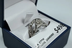 NEW 10k White Gold 1/4 CTTW Diamond Halo Ladies Bridal Wedding Set Ring Size 7 - Picture 1 of 8