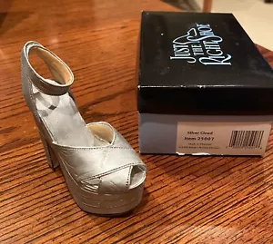 Genau der richtige Schuh "SILVER CLOUD" von Raine. NEU - im Originalkarton. - Bild 1 von 4