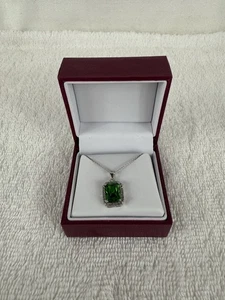 Helzberg Emerald And White Sapphire Pendant 18” Sterling Silver $99 Retail New! - Picture 1 of 5