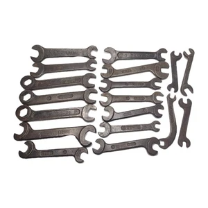 Lot Of 18 Vintage International Harvester Wrenches Mechanics Tools - Picture 1 of 8