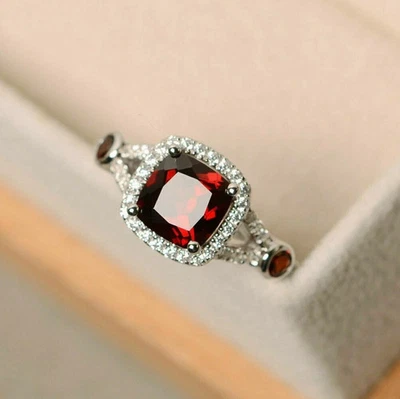 2.80Ct Cushion Cut Red Garnet Wedding Diamond Ring 14K Solid White Gold size Foto 1 de 4