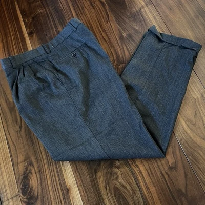 Pantalones de vestir Bachrach para hombre gris lana plisada con puños talla 33/32 Foto 1 de 4