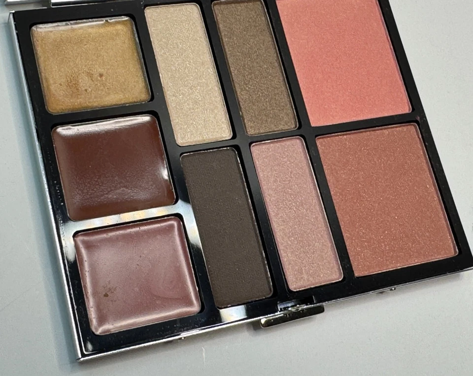 Colección Paleta LAURA MERCIER OTOÑO FAVORITOS FACE Foto 1 de 1