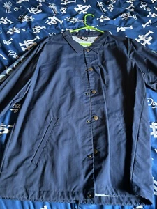 independent windbreaker - Picture 1 of 10
