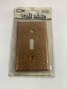 *NUEVO* Placa de cubierta de interruptor de luz de bronce GamPak vintage nuevo en stock años 80 - Imagen 1 de 1