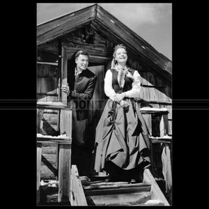 Photo F.007390 ROMY SCHNEIDER & KARLHEINZ BÖHM (SISSI IMPÉRATRICE) 1956 - Imagen 1 de 1