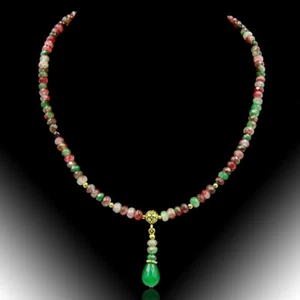 BAILYSBEADS traumhafte Pfirsichblüte Jade Kette Halskette mit Smaragd neu N006 - Bild 1 von 3