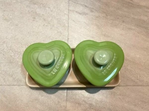 Le Creuset Green Heart shape Petite Ramekin & Tray D'Amour Miniature Cocotte set - Picture 1 of 5