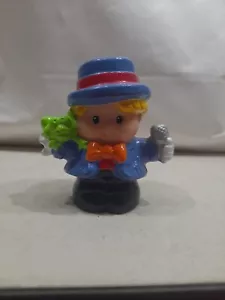 2001 Fisher Price Little People Blond Boy Eddie Ringmaster with Microphone - Picture 1 of 6