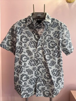 Club Monaco Slim Fit Tropical Short Sleeve Button Up Shirt Men’s XS/TP - Image 1 of 4