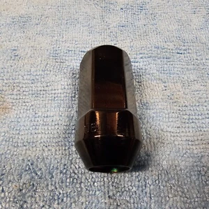 1 - OEM BLACK MCGARD GM LUG NUT 14X1.5MM Tahoe Yukon Silverado Escalade Sierra - Picture 1 of 3
