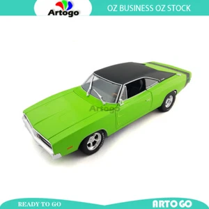 MAISTO 1969 Dodge Charger R/T Green 1:18 Model Car Diecast Toy Car - Picture 1 of 4