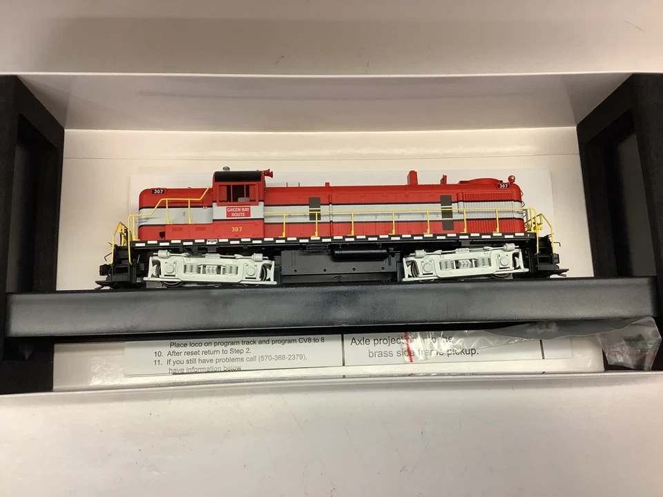Bowser #24657 HO scale “GB&W" RS3 phase 3 diesel with DCC and SOUND Rd.#307 - Image 1 of 2
