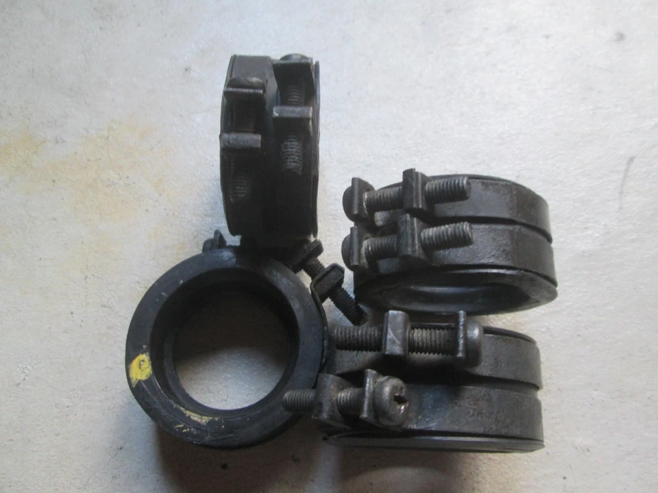 Carburador aislante Sabre Magna 1982 V45 16211-mb0-000 / 16219-mbo-000 abrazaderas Foto 1 de 4