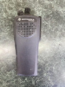 Motorola PR1500 VHF Two Way Radio - No Battery - Picture 1 of 6