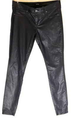 Черные женские брюки BEBE из искусственной жидкой кожи на молнии с высокой талией приталенные - Изображение 1 из 4