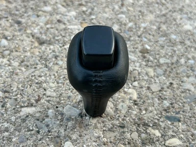 Camaro 1993-2002 envoltura de cuero perilla de cambio automática manija de cambio de marchas OEM Foto 1 de 4