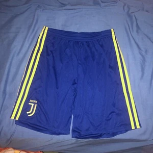 ADIDAS JUVENTUS 2017 2018 AWAY FOOTBALL SHORTS S - Picture 1 of 3