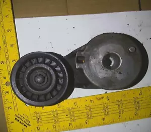 GM OEM-Serpentine Fan Belt Tensioner 12563083 - Picture 1 of 7