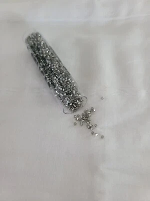 Miyuki Delica 15/0 - Forrado en Plata Gris Claro, Transparente - 7,5 gramos (4088SB) Foto 1 de 2