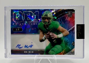 Bo Nix 1/1 Auto 2023 Wild Card QB1 Crystal Blue Rainbow RC sull'orologio - Foto 1 di 2