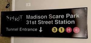 Letrero Spirit Halloween Bus ISE Light Up Madison Scare Park 2025 - Imagen 1 de 4