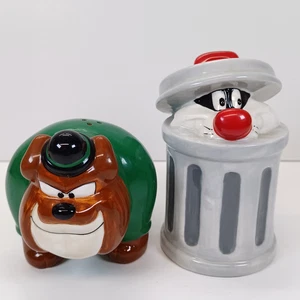 Looney Tunes Spike & Sylvester Salt & Pepper Shaker Figurines - Picture 1 of 12