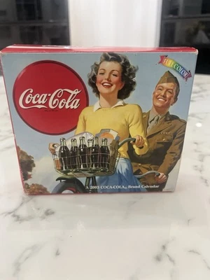  Календарь 2003 Coca-Cola • Неиспользованный винтажный стиль искусства • Оригинальная коробка - Изображение 1 из 4