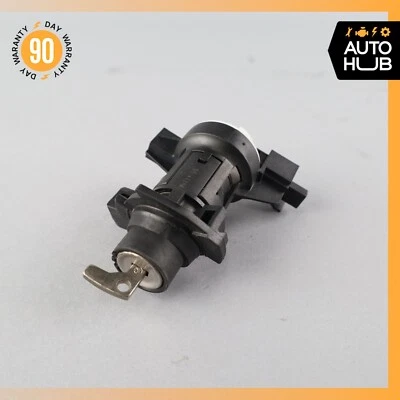 Cerradura de cierre de tapa de maletero Mercedes W204 C300 SLK350 SL400 C250 con llave 2047500261 OEM Foto 1 de 4