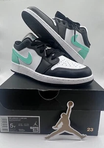 Nike Air Jordan 1 Low & (GS) White/Black-Green Glow 553560-131 (5Y/6.5W) - Bild 1 von 8