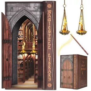 Kit Angolo Libro Fai da Te per Adulti, Infinite Magicspell Library Booknook - Foto 1 di 6