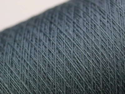 P27 (160€/kg) 100g KASCHMIR / SEIDE / MERINO LAGUNE (48/2) Zwirn Wolle Garn Lace - Bild 1 von 3