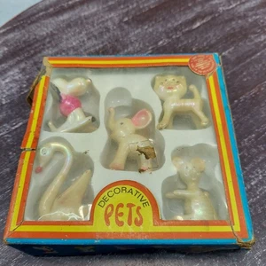 Juego de 5 estatuillas decorativas vintage para mascotas en caja original - Imagen 1 de 12