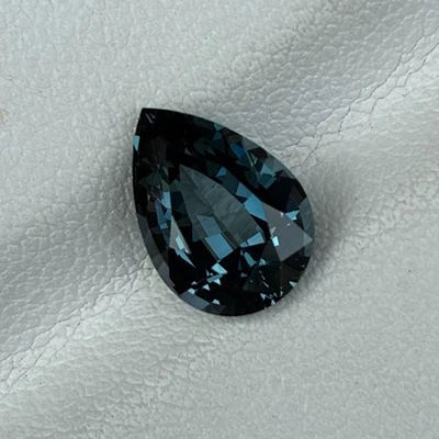 2.46 Cts Natural Bluish Green Spinel – Pear Cut Gem for Fine Jewelry - Image 1 of 4